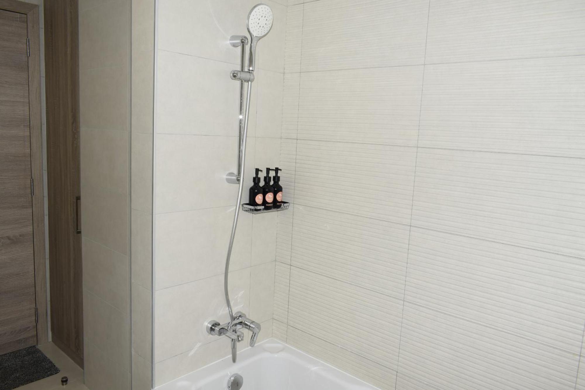 Easygo - Al Multaqa Mirdif Hills Apartment *